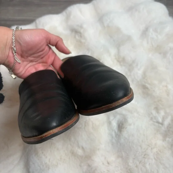 Patina Portland pointed toe leather loafer flat in black - 8 - Picture 4 of 12